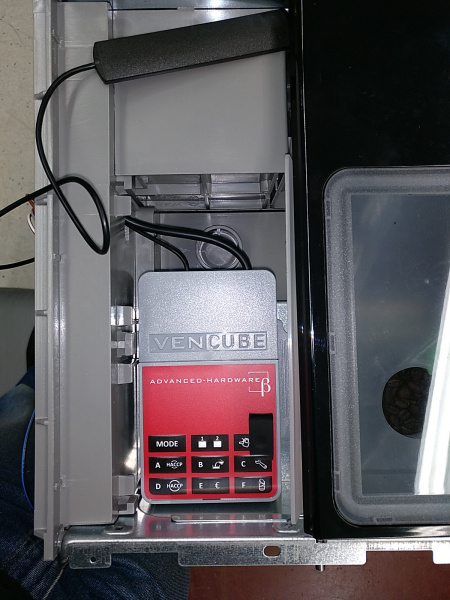 Datei:2NectaKoro VCoben.jpg