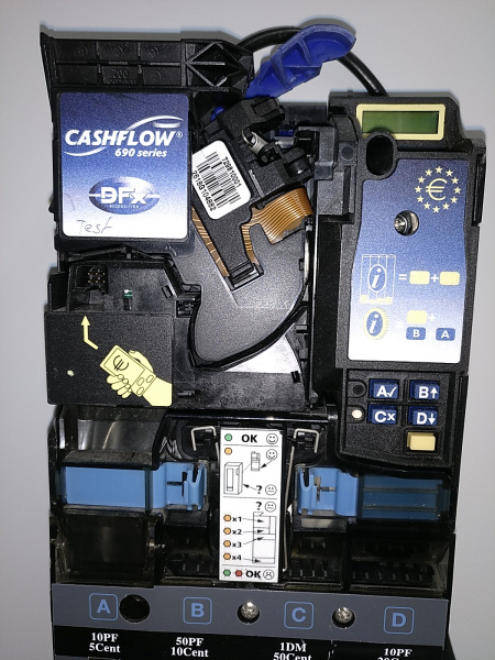 Datei:Cashflow 690 Bild 1.jpeg