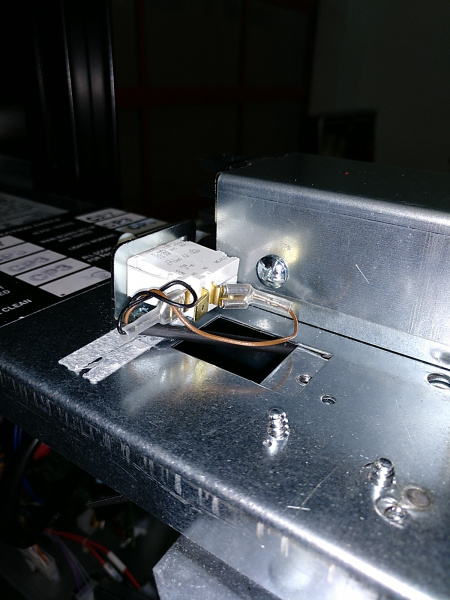 Datei:Schalter seitlich.jpg