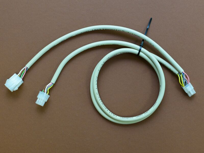 Datei:MDB Y Cable PPS.jpg