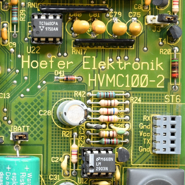 Datei:HVMC 100-2 Beschriftung.jpg