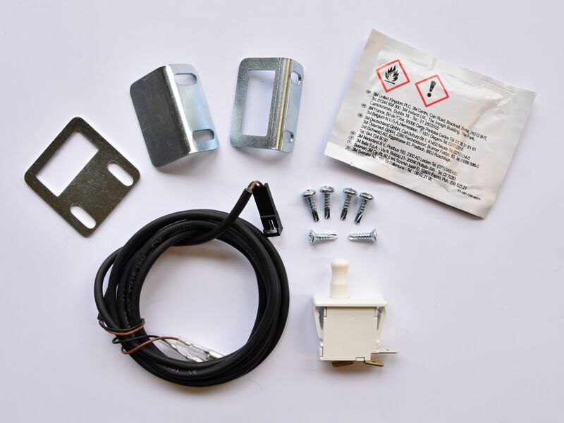 Datei:Tuer- oder Kassenschalterkit VenCube.jpg