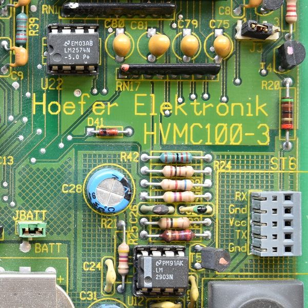 Datei:HVMC 100-3 Beschriftung.jpg