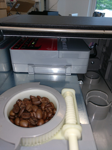 Datei:3NectaKoro VCService.jpg